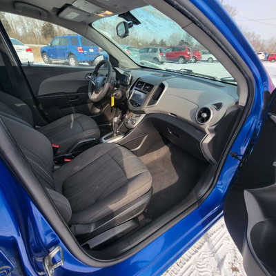 2016 Chevrolet Sonic, $4195. Photo 12