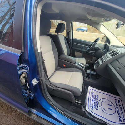 2009 Dodge Journey, $5495. Photo 12