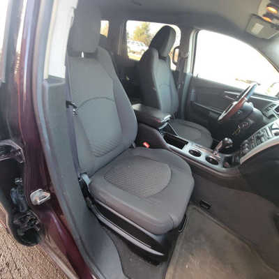 2009 Chevrolet Traverse, $4995. Photo 12
