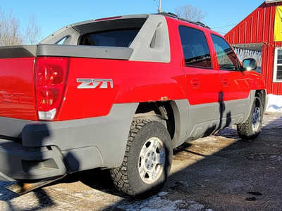 2002 Chevrolet Avalanche, $1999. Photo 7