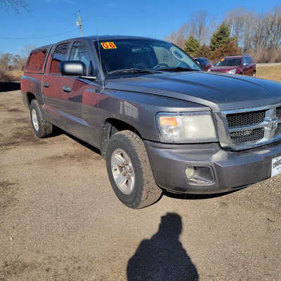 2008 Dodge Dakota Crew Cab, $7995. Photo 2