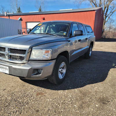 2008 Dodge Dakota Crew Cab, $7995. Photo 4