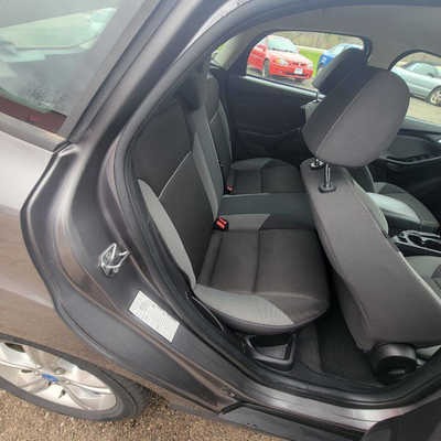 2013 Ford Focus, $5595. Photo 9