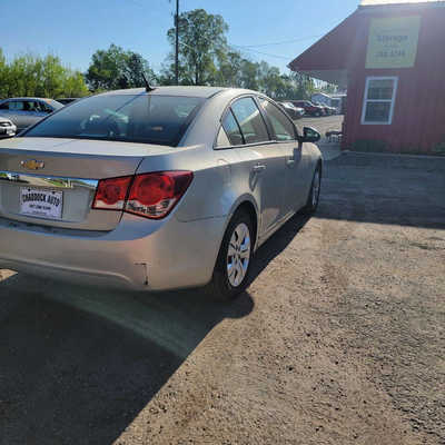 2013 Chevrolet Cruze, $7195. Photo 8
