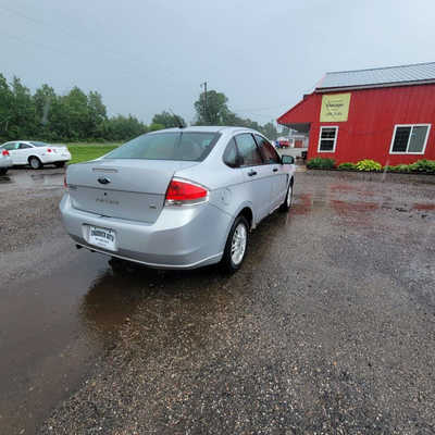 2008 Ford Focus, $1599. Photo 8