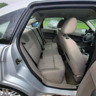 2008 Ford Focus, $1599. Photo 9