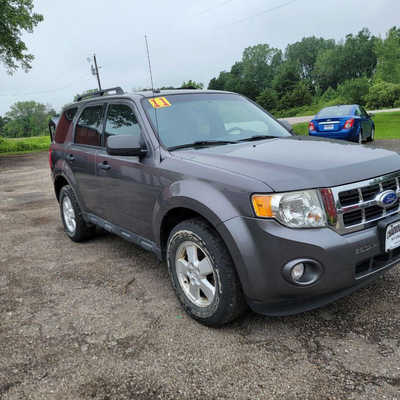 2011 Ford Escape, $1895. Photo 2