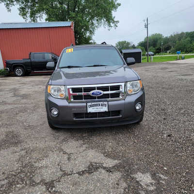 2011 Ford Escape, $1895. Photo 3