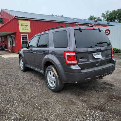 2011 Ford Escape, $1895. Photo 6
