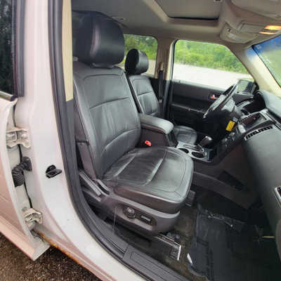 2013 Ford Flex, $3599. Photo 12