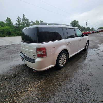 2013 Ford Flex, $3599. Photo 8