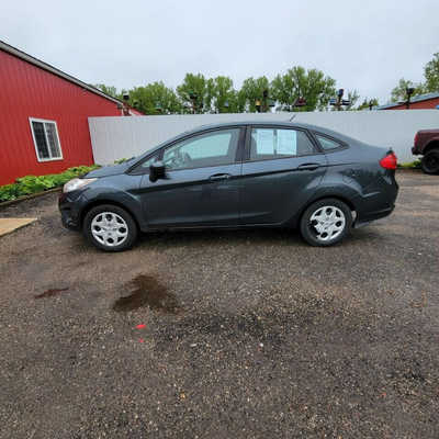 2011 Ford Fiesta, $2995. Photo 5