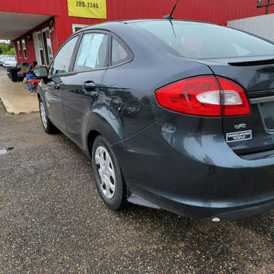 2011 Ford Fiesta, $2995. Photo 6