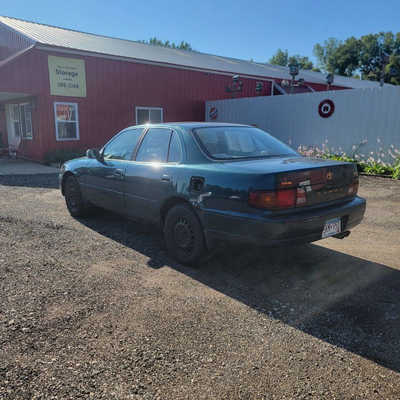 1996 Toyota Camry, $1995. Photo 6