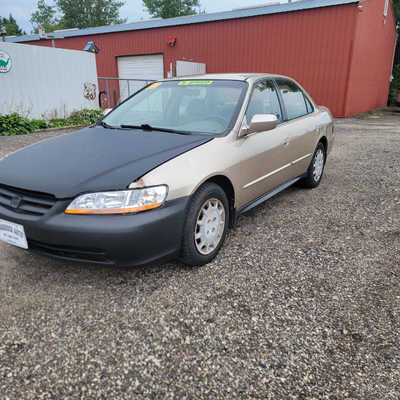 2001 Honda Accord, $2195. Photo 4