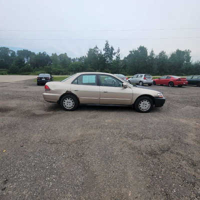 2001 Honda Accord, $2195. Photo 1
