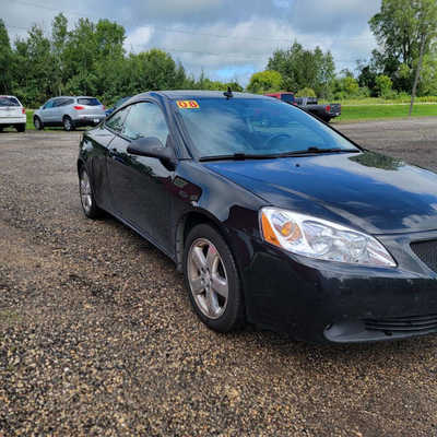 2008 Pontiac G6, $4595. Photo 2