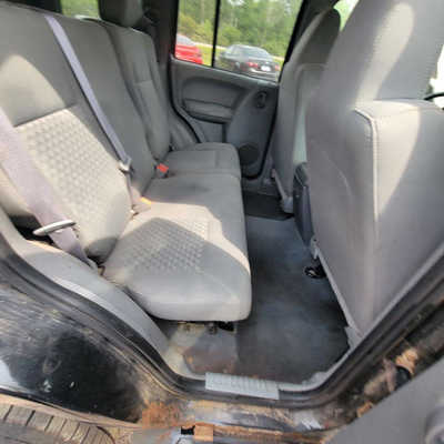 2005 Jeep Liberty, $3995. Photo 11