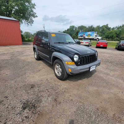 2005 Jeep Liberty, $3995. Photo 2