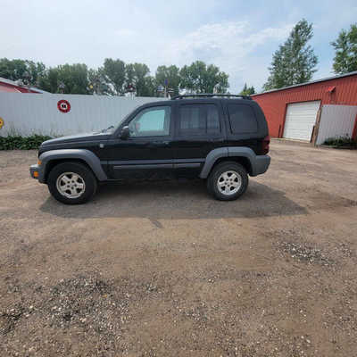 2005 Jeep Liberty, $3995. Photo 5