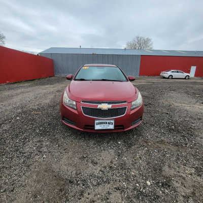 2013 Chevrolet Cruze, $5495. Photo 3