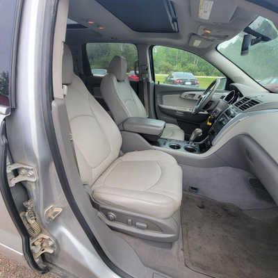 2011 Chevrolet Traverse, $5492. Photo 12