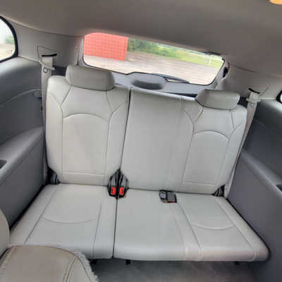 2011 Chevrolet Traverse, $5492. Photo 9