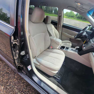 2012 Subaru Outback, $1. Photo 11