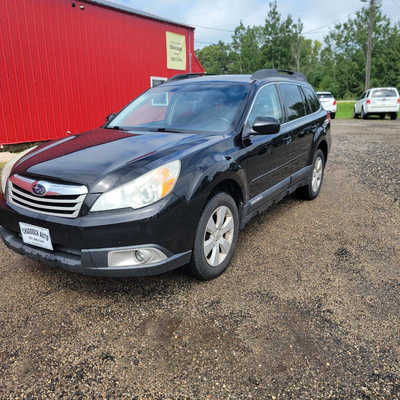 2012 Subaru Outback, $1. Photo 4