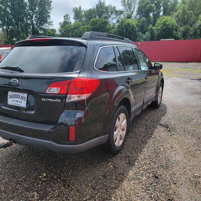 2012 Subaru Outback, $1. Photo 8