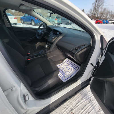 2016 Ford Focus, $5999. Photo 12