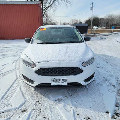 2016 Ford Focus, $5999. Photo 3