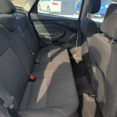 2016 Ford Focus, $5999. Photo 9