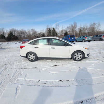 2016 Ford Focus, $5999. Photo 1