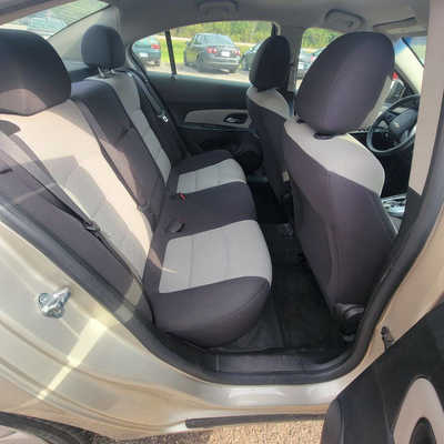 2013 Chevrolet Cruze, $5495. Photo 9