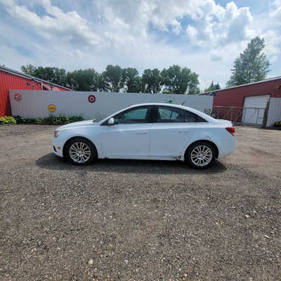 2013 Chevrolet Cruze, $5495. Photo 5