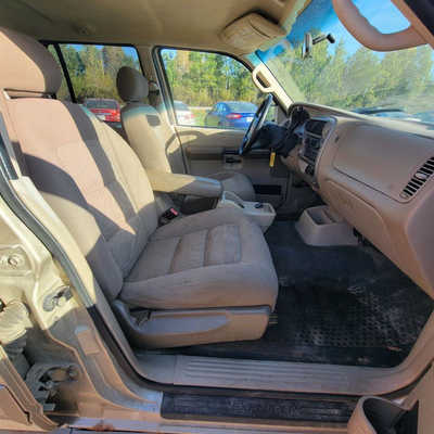 2003 Ford Explorer, $2995. Photo 11