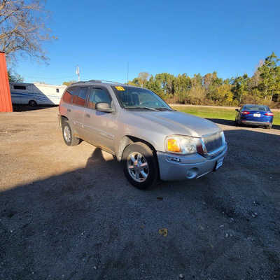 2004 GMC Envoy, $1250. Photo 2