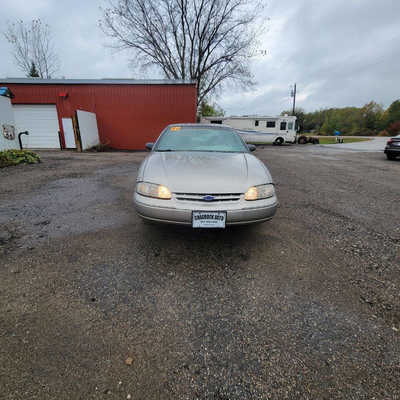 1998 Chevrolet Lumina, $1095. Photo 3