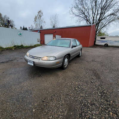1998 Chevrolet Lumina, $1095. Photo 4