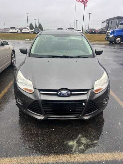 2012 Ford Focus, $3550. Photo 2