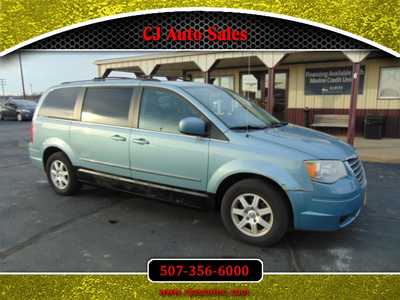 2010 Chrysler Town & Country, $4495. Photo 1
