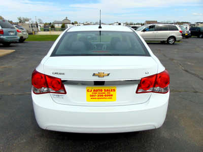 2013 Chevrolet Cruze, $5995. Photo 3