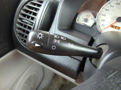 2004 Saturn VUE, $5495. Photo 12