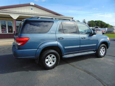 2006 Toyota Sequoia, $3495. Photo 2