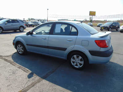 2008 Kia Rio, $1995. Photo 4