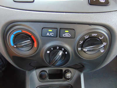 2008 Kia Rio, $1995. Photo 8