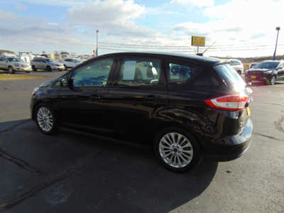 2017 Ford C-MAX, $8495. Photo 4