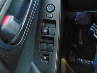 2010 Mazda Mazda3, $4995. Photo 12