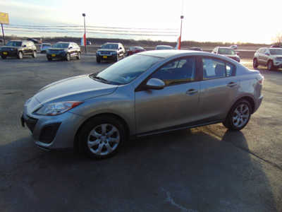 2010 Mazda Mazda3, $4995. Photo 5